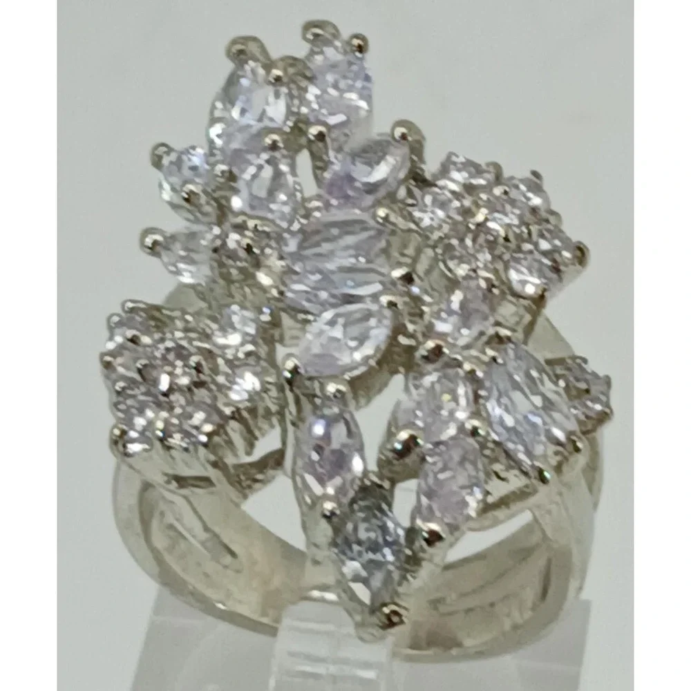 Vintage Silver Tone Marquise Cluster CZ Floral Statement Cocktail Ring Size 6.75